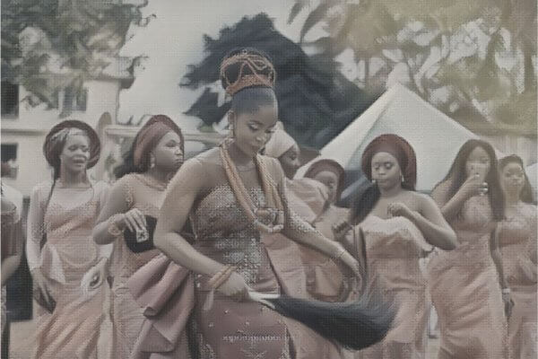 Beautiful Ibo bride at her traditional wedding - you were smart to postpone your period for your big day